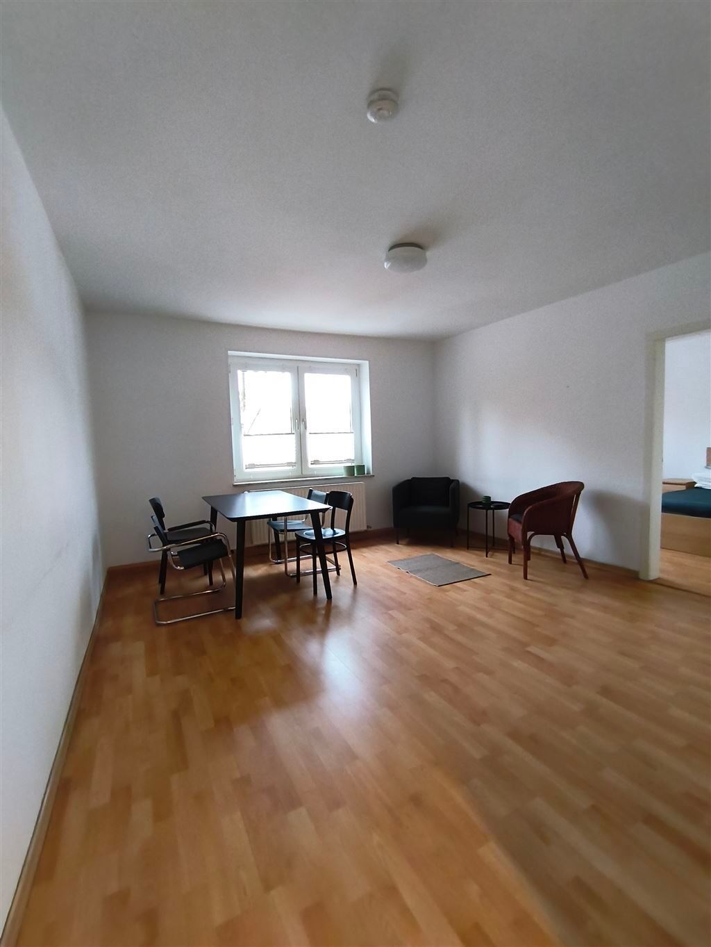                                                               Helle teilm&ouml;blierte 2,5 Raum Wohnung mit K&uuml;che                                                       in Oberhausen (Weilheim-Schongau)