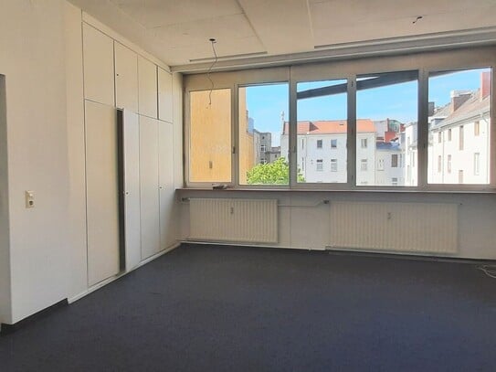 Büro/Atelierfläche am 2 Jahre zu Vermieten