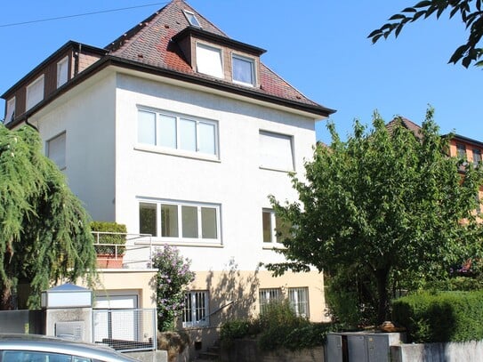 Moderne 3-Zi.-Wohnung mit Gartenanteil & Terrasse, Einbauküche