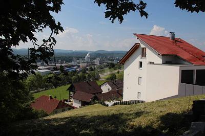 SÜDHANG IN BEGEHRTER LAGE