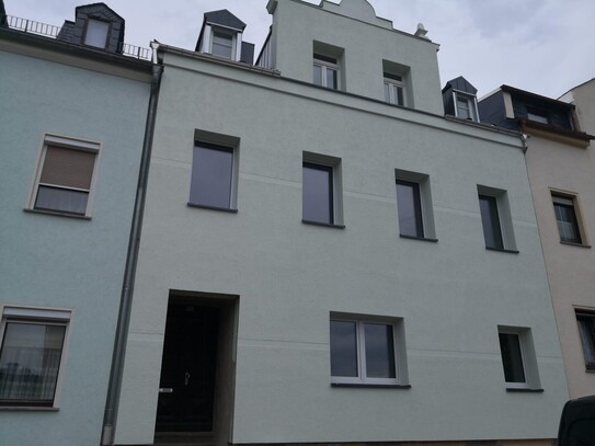 Herrliche, energetisch sanierte Wohnung/5,5 Zimmer + 2-Raum Wohnung oder gleich das komplette Haus