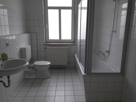 1-Raum Wohnung mit EBK in zentraler Lage in Pößneck/WE03