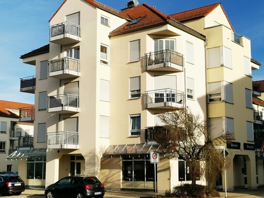 Großzügige 2 ZKB-DG-Wohnung mit Balkon und TG-Stellplatz in Klosterlechfeld