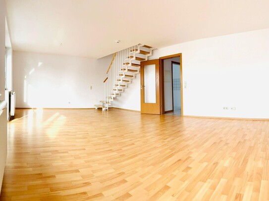 Zentrumsnahe, lichtdurchflutete 4,5-Zimmer-Maisonette-Wohnung