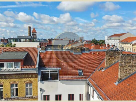 Bezugsfrei: Dachgeschosswohnung mit gemütlicher Raumatmosphäre und Terrasse