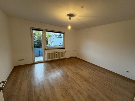 Am Woog 1-Zi-Apartment mit Ost-Balkon, EBK, Keller, auch Stundenten!