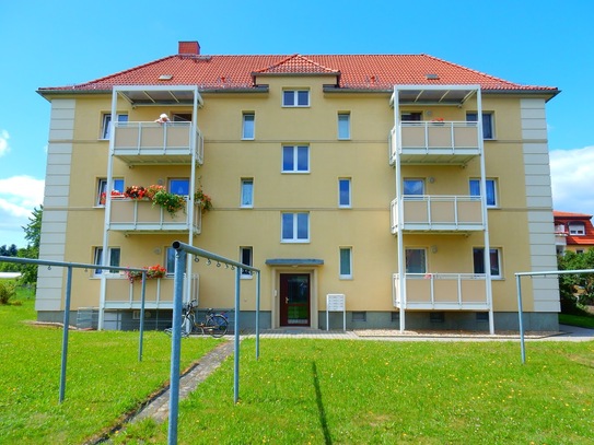Herrlich ruhige Lage, 2 Zimmer und BALKON!