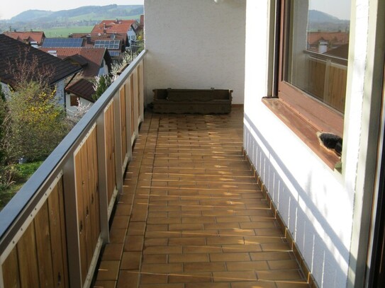 Provisionsfrei , Haldenwang/Allgäu, 5 Zimmer Wohg. mit Fernblick, Garten und Garage zu verkaufen