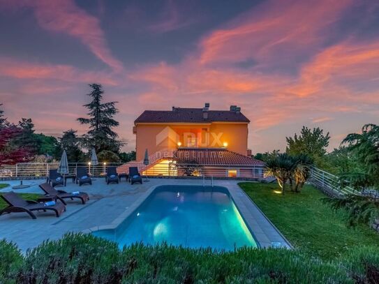 OPATIJA, LOVRAN – Mehrfamilienhaus von 700 m2 mit Swimmingpool + 6000 m2 Grundstück mit einem Projekt für ein Wellness-…