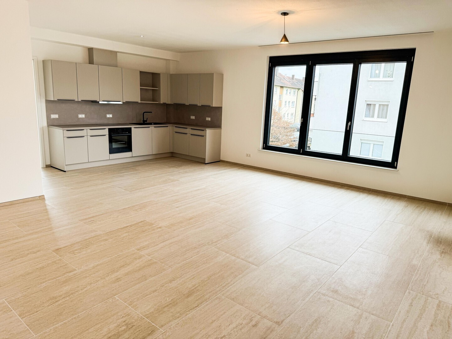                                                               Erstbezug- hochwertige 4-Zimmer-Neubauwohnung mit 2,8m Deckenh&ouml;he, Loggia und S&hellip;                                                       in Denkendorf (Eichstätt)