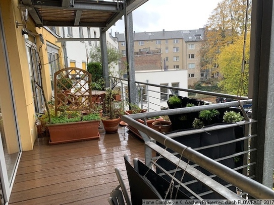 Gemütliche, möbl. 2-Zi.-Whng m. Balkon in zentraler Lage