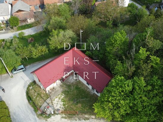 Nespeš, Building plots with an old house, Nespeš, Sveti Ivan Zelina