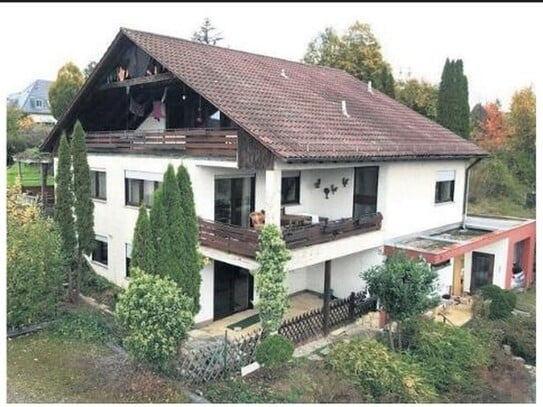 2-Familien-Landhaus in ruhiger Lage, stadtnah | offene, großzügige Bauweise | Große Terrassen