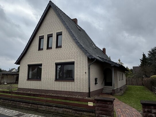 Charmantes Einfamilienhaus mit viel Potential in toller Lage in Bremen Arbergen