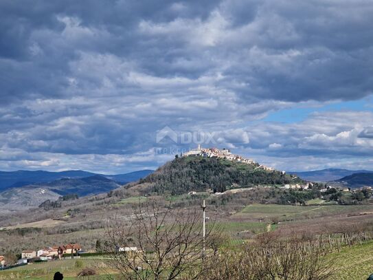 ISTRIEN, MOTOVUN - Grundstück mit beeindruckender Aussicht