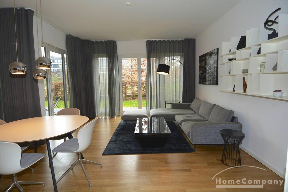 Moderne Wohnung mit Blick auf den Gleisdreieck-Park, möbliert - Photo 1