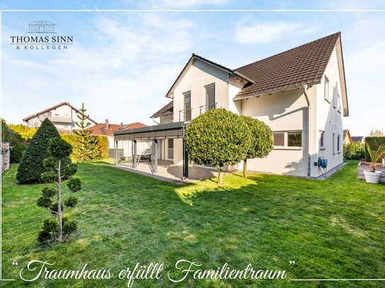 MODERNES EINFAMILIENHAUS MIT TOLLEM SOMMERGARTEN - SOFORT FREI!