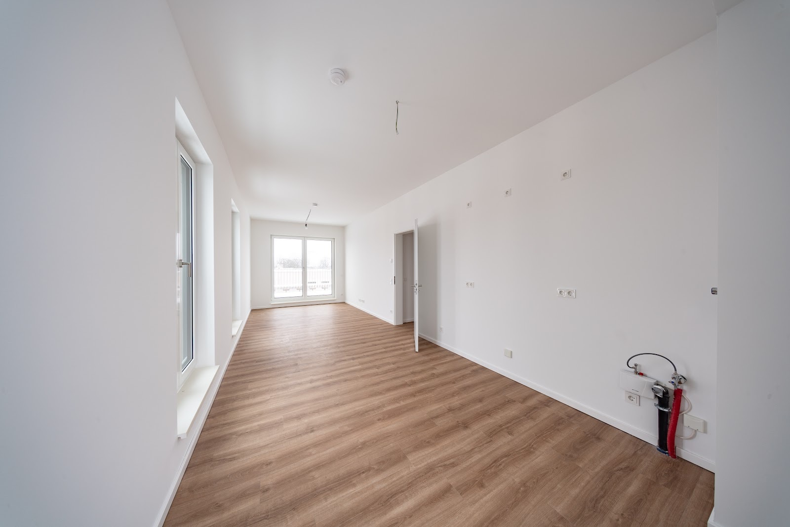 Neubauwohnung mit Fußbodenheizung und Terrasse im Erstbezug - Foto 1