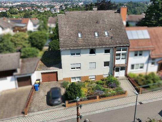 +++ In hervorragender Lage: 3-Familienhaus mit Garten, Terrasse, Balkon, Garage, Stellplatz – komplett vermietet +++