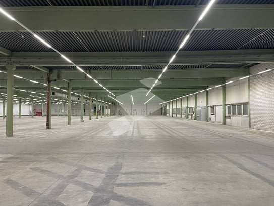 Direkt an der A3 bei Köln | Rund 11.500 m² Lager- und Logistikflächen | teilbar