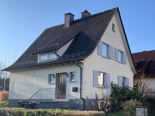 Offenes Bieterverfahren bis 16.3. - Haus mit Garten zentral in Rimbach!