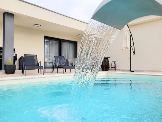 Filipana – Modernes einstöckiges Haus von 154 m2 mit Swimmingpool