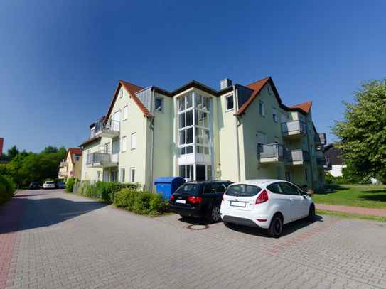 SEHR SCHÖNES 1-ZIMMER-APARTMENT MIT TERRASSE