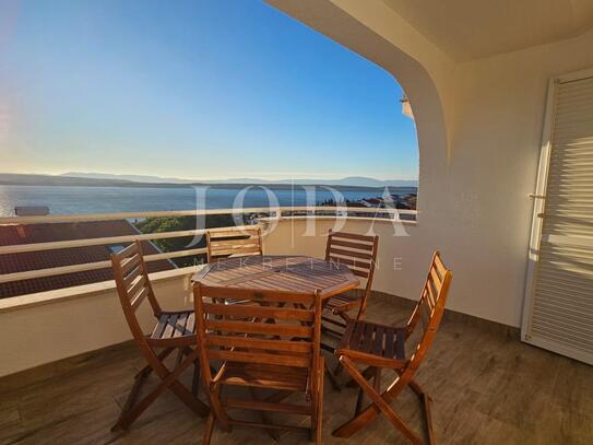 Geräumige Wohnung mit Meerblick und großer Terrasse