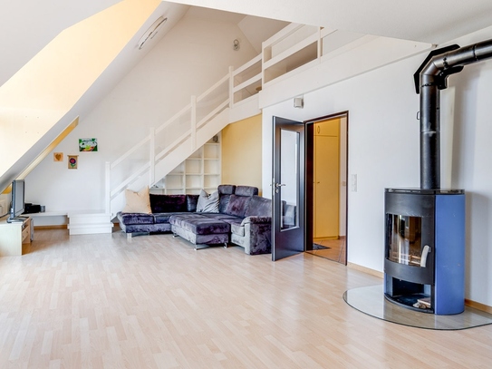 AIGNER - Familientraum in Dachau: Großzügige, lichtdurchflutete 4-Zimmer-Maisonettewohnung