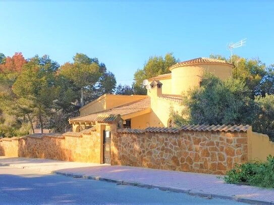 Villa in Orihuela Costa with 6