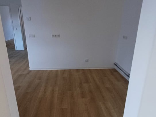 Fantastische 4 Zimmer-Wohnung mit Balkon, Erstbezug, 1. OG, Meißen Altstadt