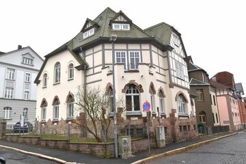 Historische Villa in der Suhler Innenstadt, ausgezeichnet mit dem Denkmalpreis