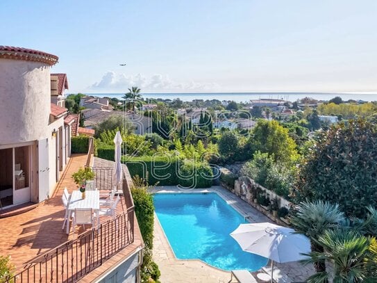 ANTIBES: Neo-Provenzalische Villa, 5 Schlafzimmer, Meerblick und Pool, strandnah