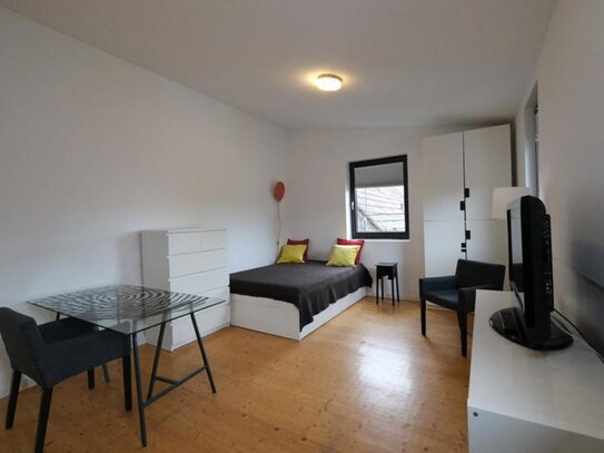 Nippes, furnished MÖBLIERT, 30qm, Altbau, 1-Zimmer- Wohnung & Bad & Flur, Denkmal, wunderschön