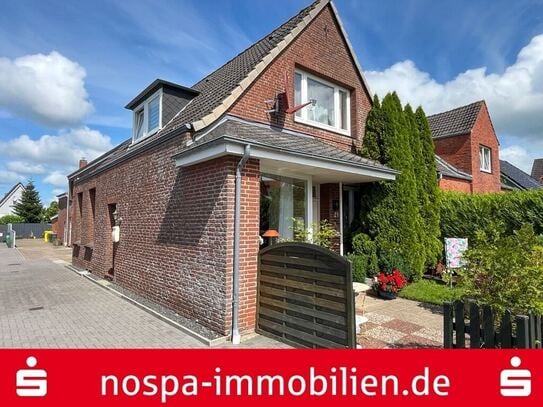 Vermietetes Wohnhaus mit 4 Wohneinheiten, Garage und 5 offenen PKW-Stellplätzen