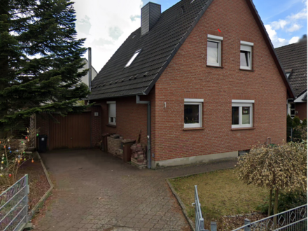 *106*Sehr schönes EFH*ca.122m² Wfl.*ca.404m² Grdst.*Topausstattung*Lübeck