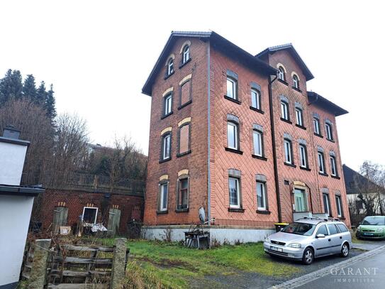 Renovierungsbedürftiges Mehrfamilienhaus in Oberkotzau