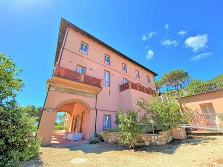 Elba Capo d´Arco - Wohnung in Villa mit 2 Wohnungen und sehr großem Garten