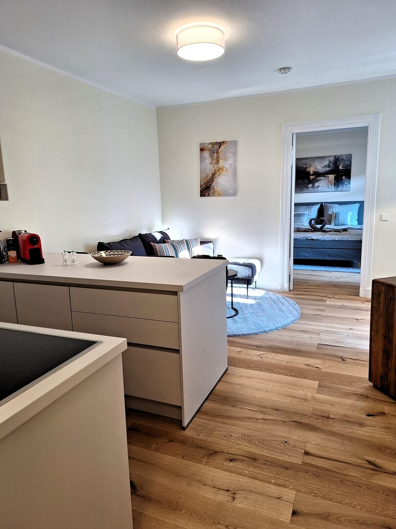 Kastanienallee: 2,5 Zimmer Wohnung, frisch renoviert, möbliert - Photo 1