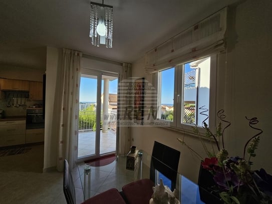 Wohnung in Novigrad mit Meerblick