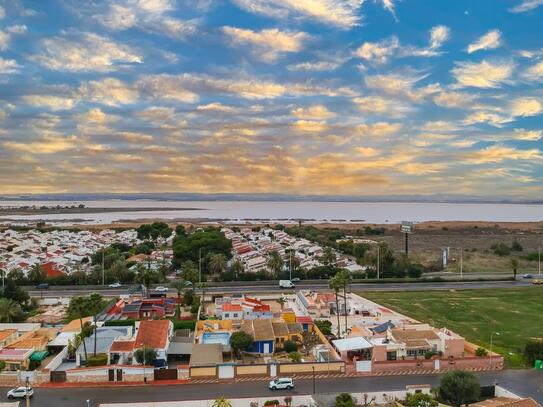 Villa in Torrevieja with 3