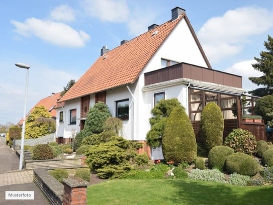 Zwangsversteigerung Einfamilienhaus mit Einliegerwohnung in 54426 Malborn, Mühlenweg