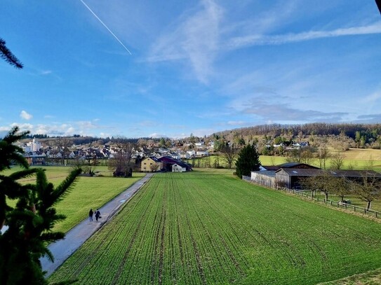 ruhige 3 Zimmer Wohnung am Feldrand mit unverbautem Blick in Leonberg Warmbronn