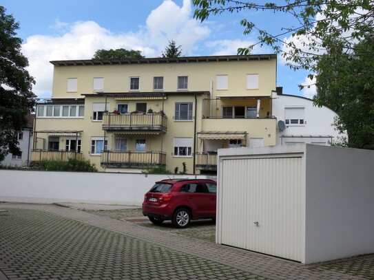 Besondere 3 Zimmer Maisonette-Wohnung mit Dachterrasse