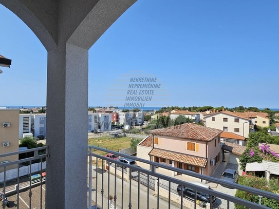 Wohnung in Novigrad mit wunderschönem Meerblick