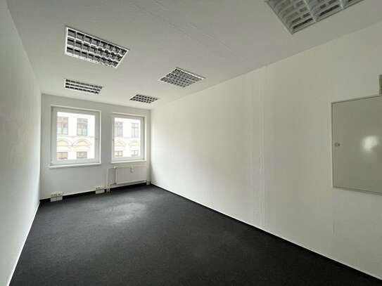105m²! Büro mit 6 Zimmern im Herzen von Magdeburg!