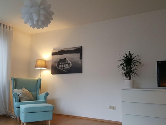 Single-Appartement mit großem Balkon & Stellplatz