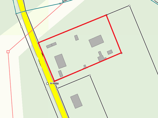 Grundstück (4.285 m²) mit Ruinen bebaut *PROVISIONSFREI* in Lauchhammer