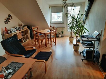 Solide - Dachgeschosswohnung mit Terrasse gesucht ?