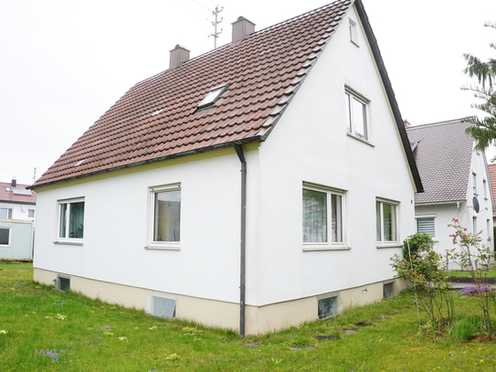 Charmantes Einfamilienhaus mit idyllischem Garten!